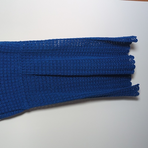 Beautiful royal blue crochet dress - Picture 7 of 11